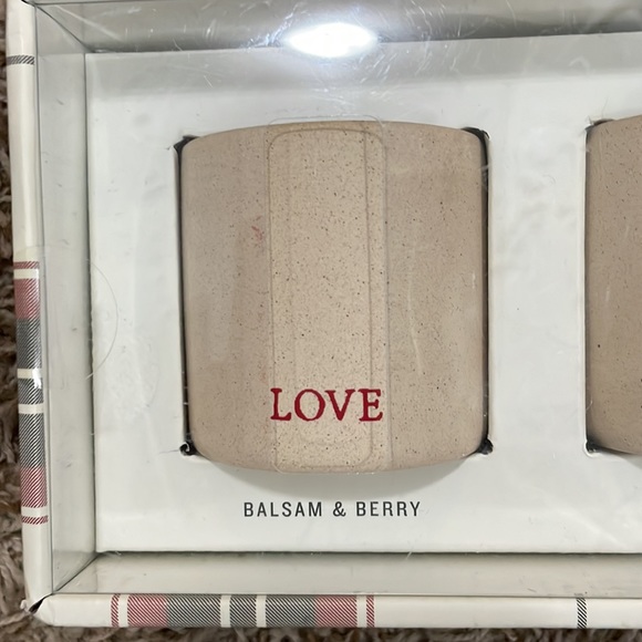 NEW Hearth & Hand w/ Magnolia 3pk Raw Ceramic Love/Peace/Joy Sentiments Candles - Picture 5 of 8